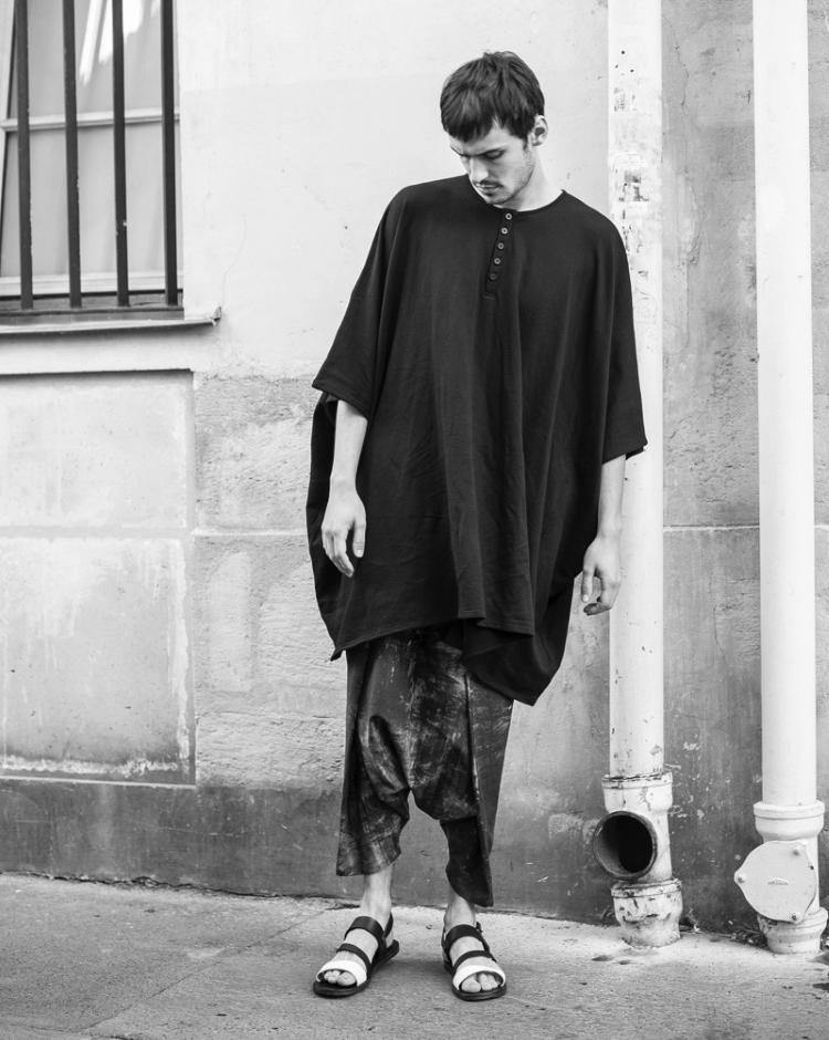 Roggykei Square Pullover T-Shirt - Image 3